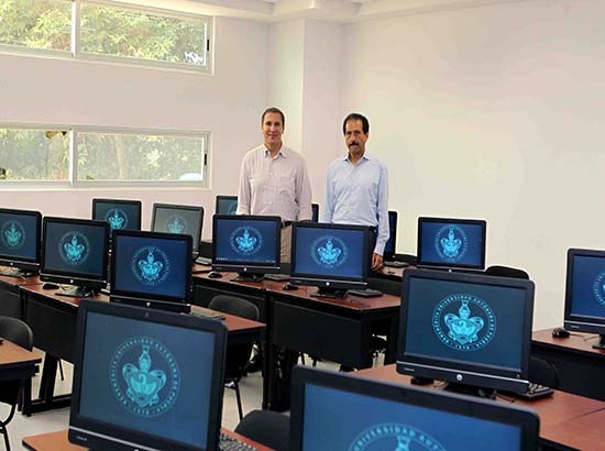 Gobernador y rector inauguran edificio de unidad regional BUAP en Huauchinango