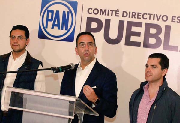 PRI ya sólo da “patadas de ahogado”: Lozano Alarcón