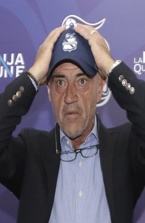 Club Puebla presentó al Chelís como nuevo DT