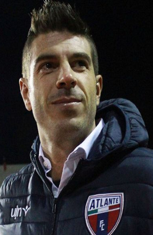 Alex Diego sería el nuevo estratega de Gallos Blancos