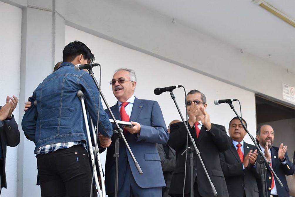 UPAEP beca a joven que evitó el secuestro de una alumna en Puebla