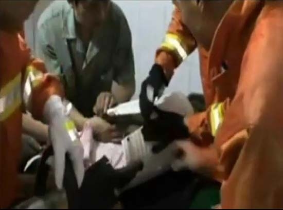 VIDEO: niño de tres años se mete a lavadora; lo rescatan bomberos