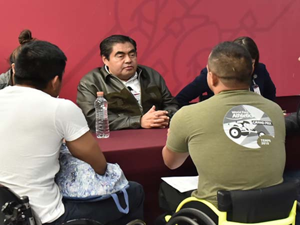 El gobernador Miguel Barbosa encabezó Martes Ciudadano en Casa Aguayo