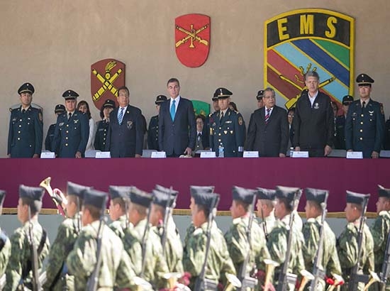 Gali y Maldonado apadrinan a cadetes de la Academia Militarizada Ignacio Zaragoza