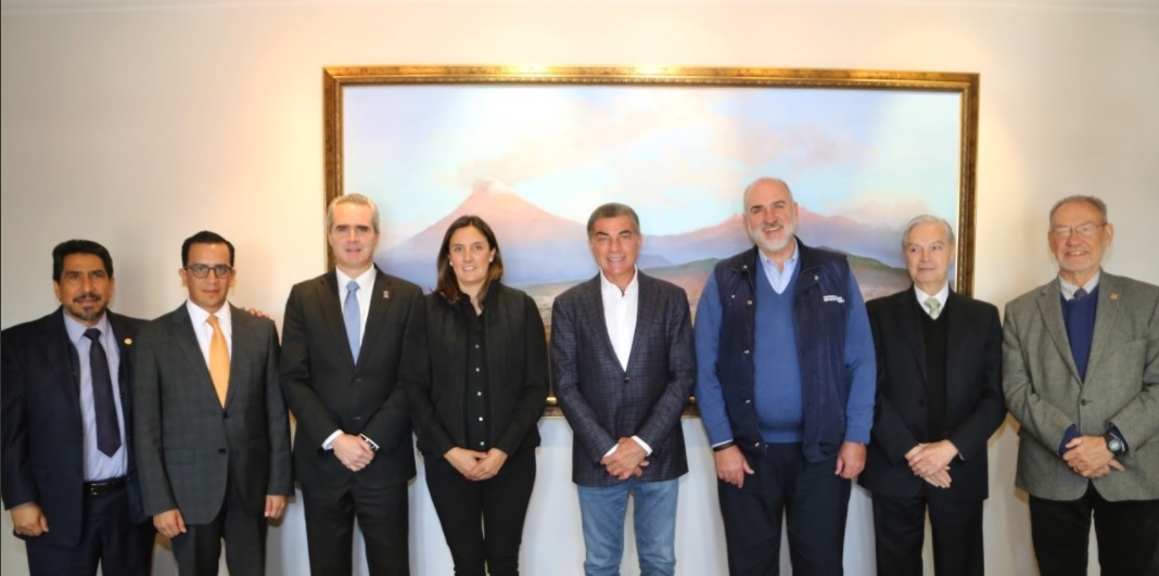 Tony Gali sostiene reunión de trabajo con rectores de las universidades de Puebla
