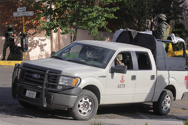 Matan a marino durante una emboscada a convoy militar en Edomex