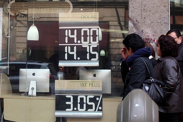 Dólar imparable: se vendió hasta en 15.25 pesos