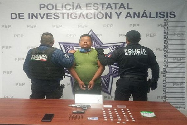 Hombre con arma de fuego y cartuchos útiles es atrapado en Jalpan