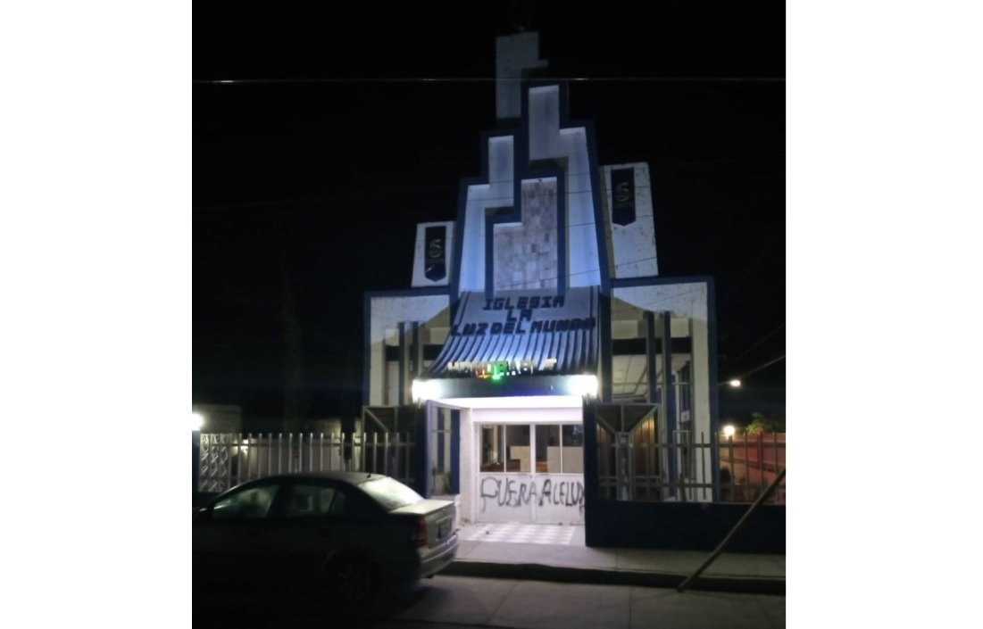 Vandalizan templo de La Luz del Mundo en Tlacotepec de Benito Juárez, acusan en redes