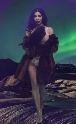 VIDEO: Kim Kardashian reaparece en redes sociales para Love