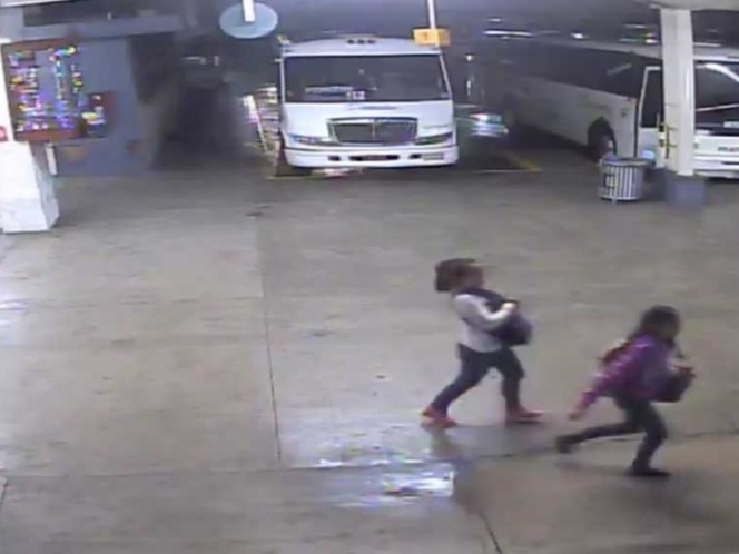 VIDEOS: Captan momento de explosión de autobús en Veracruz
