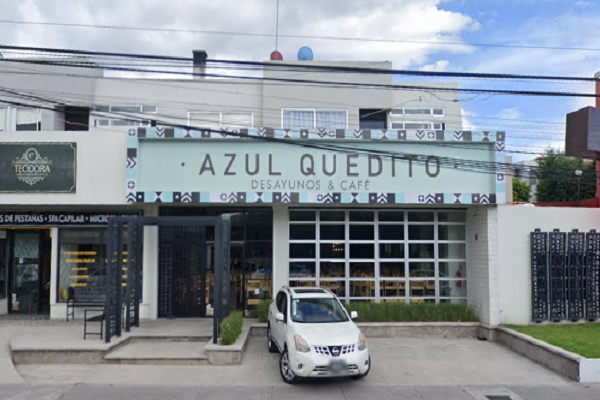 Dan cristalazo a restaurante en la Calzada Zavaleta