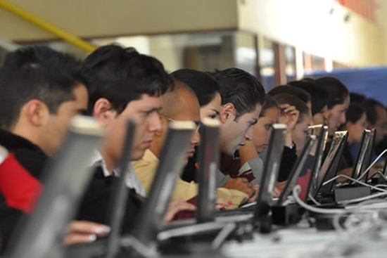 Internautas en México crecen 13% en un año a 51.2 millones
