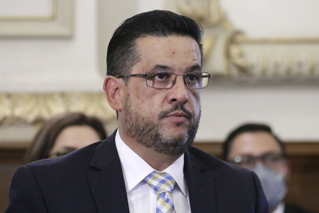 Secretario de Protección Civil niega ser dueño de bar