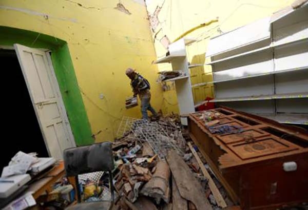El drama de los desalojados por el terremoto: “Todo se perdió, quedó en el olvido”