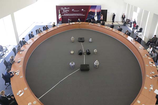 Gobernador de Puebla sostiene reunión con empresas de Francia, Italia, Bélgica y Países Bajos