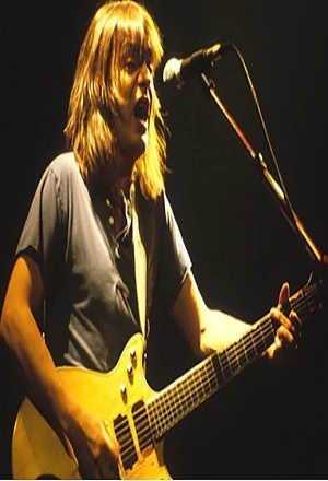 Falleció Malcolm Young, cofundador de AC/DC