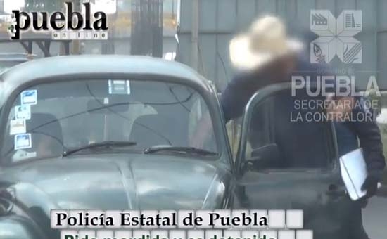 Policía estatal de Puebla, detenido por exigir “mordida” a ciudadano