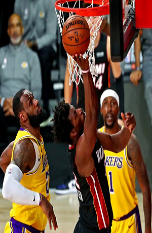 NBA: Lakers derrotó 102-96 a Miami y se pone a un triunfo del título