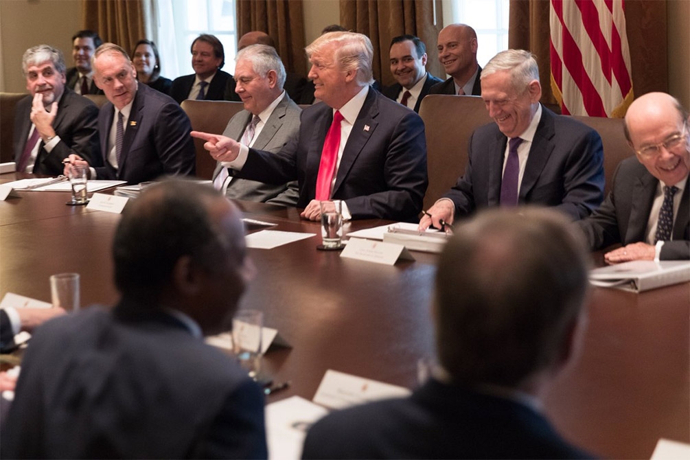 Haití y El Salvador, indignados con Trump por llamarlos “países de mierda”