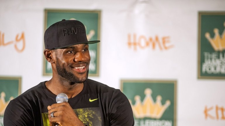 LeBron James y su estricta dieta para jugar en la NBA