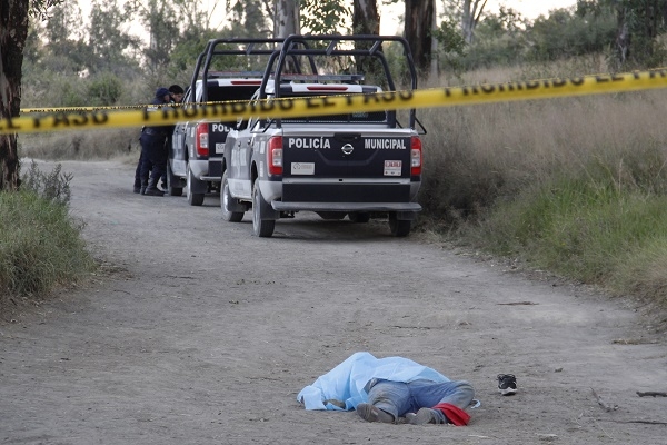 Tiraron cadáver de un hombre en el cerro Las Mendocinas, en Texmelucan