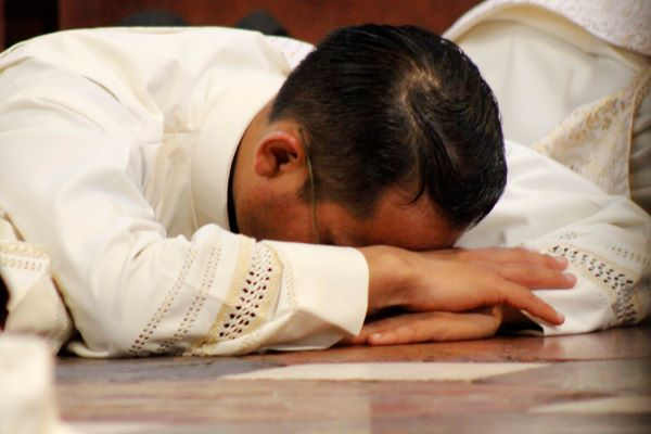 En cuarentena en Europa están 19 sacerdotes y seminaristas poblanos
