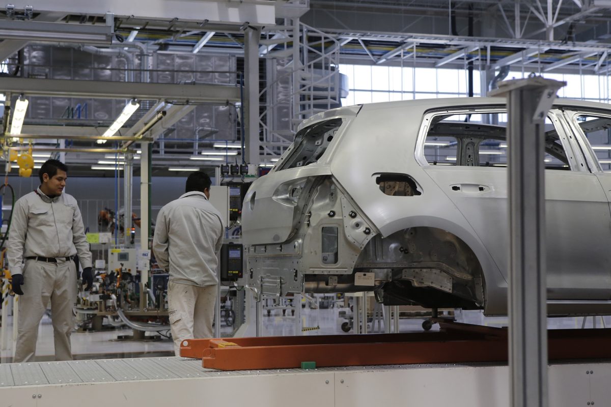 Volkswagen dejará de producir Golf en planta de Puebla
