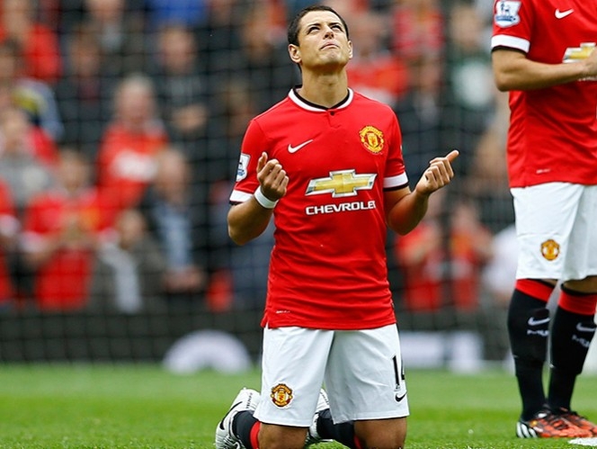 Chicharito debe buscar equipo, Manchester United le dice adiós