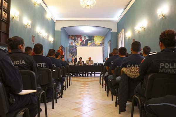 Gobierno de Atlixco capacita a policías municipales contra linchamientos