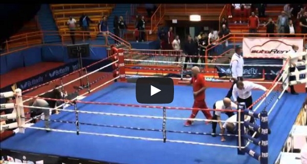 VIDEO: Boxeador fue suspendido de por vida por golpear a réferi