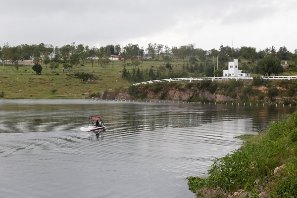 Rescatan en Cuautinchán cadáver de pescador que cayó a las aguas de Valsequillo