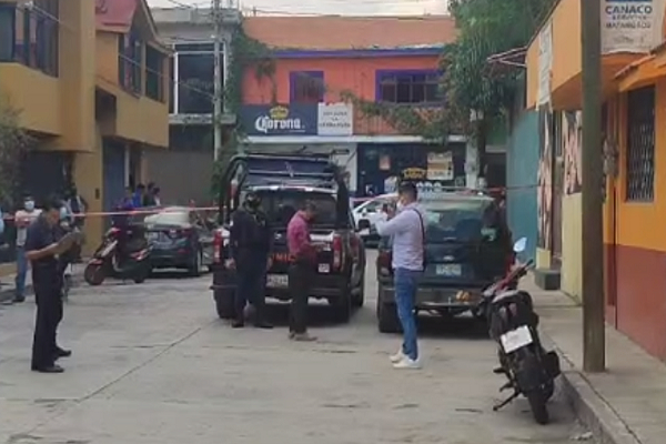 Matan a vigilante de Canaco a balazos y una mujer resulta herida en Izúcar de Matamoros