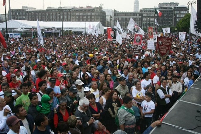 SME marcha en el DF a cinco años de la extinción de LFC