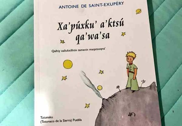 Maestro bilingüe de Puebla tradujo “El Principito” al totonaco