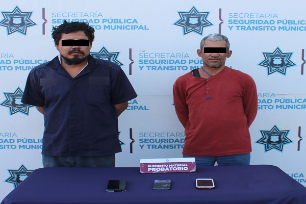 Cayeron dos asaltantes de transporte público en la colonia Santa María