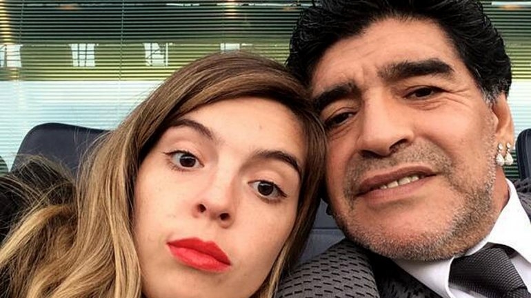 Maradona e hija, su selfie en la Champions League
