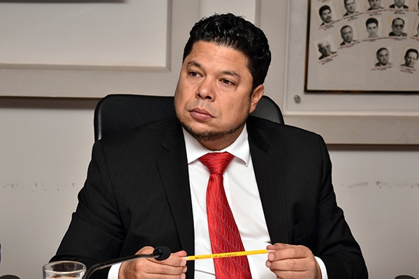 Biestro descarta municipalizar 15 juntas auxiliares; no es “regalo de navidad”