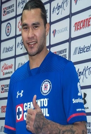 Carlos ‘Gullit’ Peña fue presentado como refuerzo del Cruz Azul