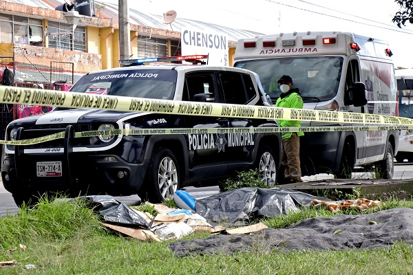Muere indigente en camellón del Bulevar Norte, frente a Plaza Los Gallos