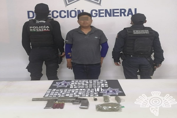 Narcovendedor de “El Japo” fue asegurado con más de 100 dosis de droga en Tehuacán