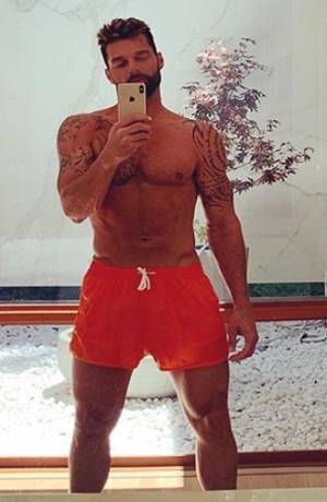 Ricky Martin padece influenza y lo comparte en redes sociales