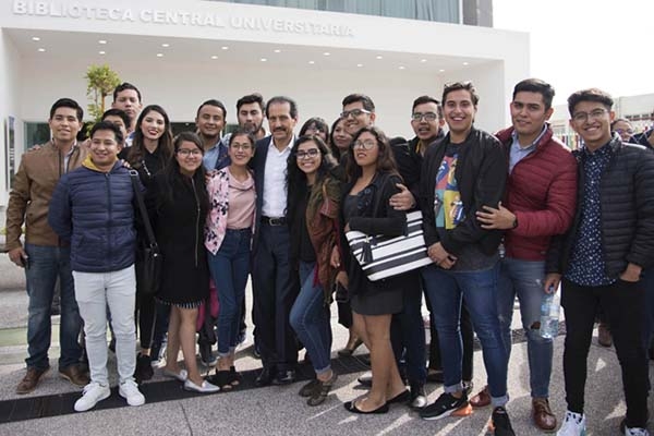 Estudiantes de la BUAP pagarán 50% en las tres líneas de Ruta y alimentadoras
