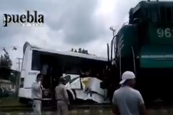 Ruta 12 quiso ganar el paso y fue arrollado por el tren en Barranca Honda