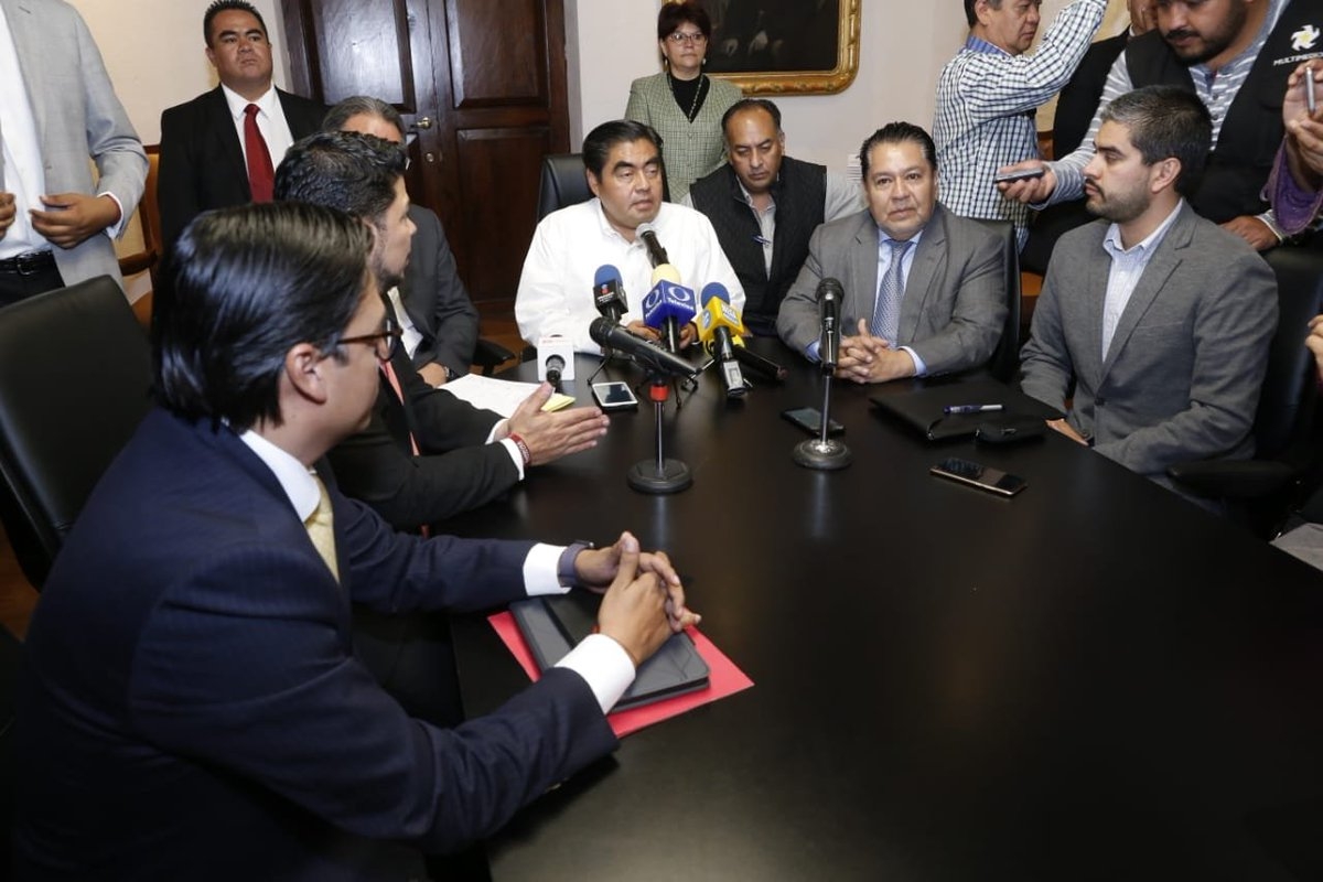 El pasaje no sube para estudiantes, seguirán pagando 6 pesos: Barbosa