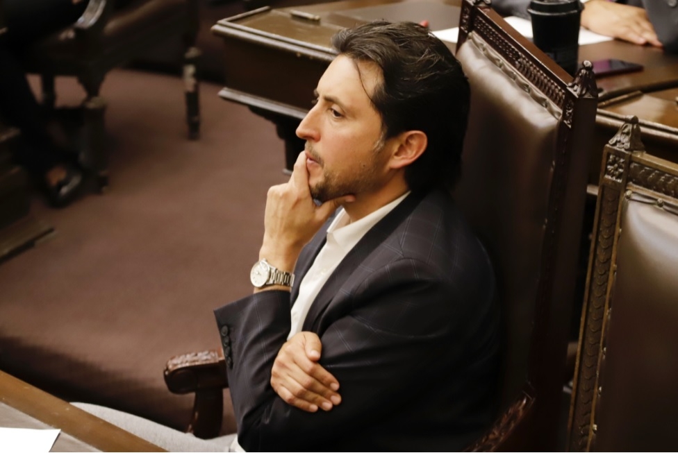 Congreso de Puebla ordena proceso contra José Juan Espinosa