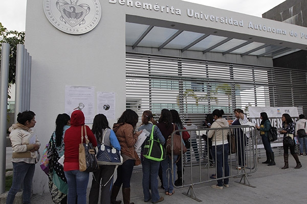 Reconocen pocas posibilidades de ocupar una plaza docente