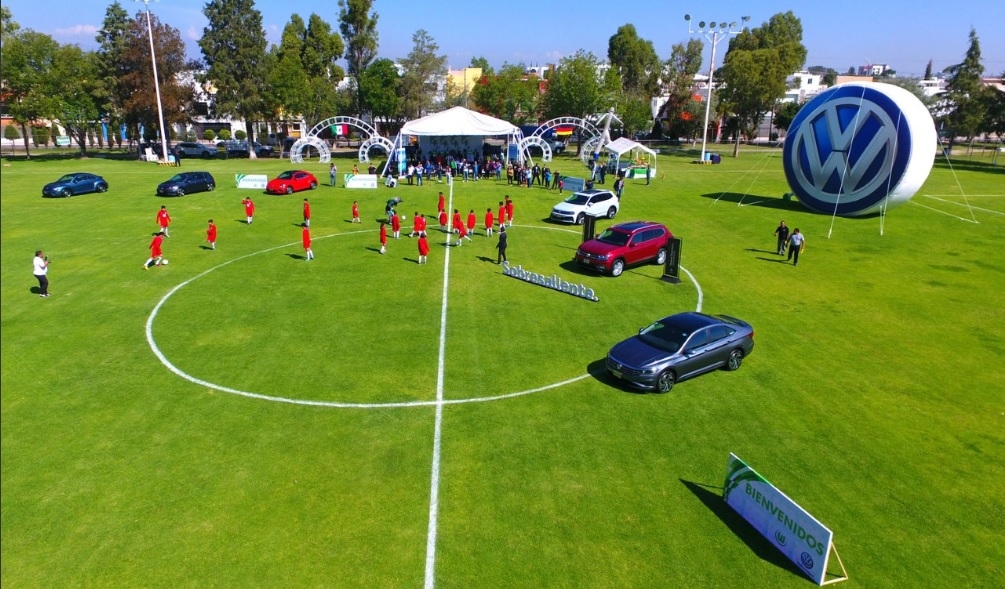 Abren centro de formación de fútbol VfL Wolfsburg Puebla