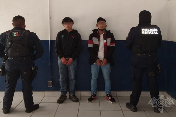 Sujetos señalados por robo se salvan de ser linchados en Oriental