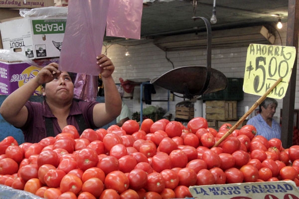 Inflación suma tres meses de aumento y llega a 4.22% anual